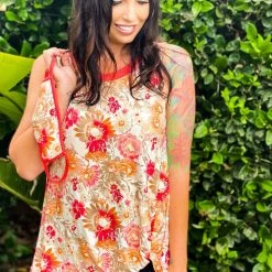 Boutique Simplified New Arrivals Essential Coral Burst Twist Top