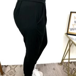 Iris & Rainbow Boutique New Arrivals #M481 Harem Pants (Black)