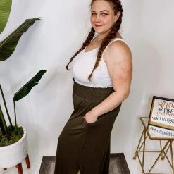 Iris & Rainbow Boutique #M240 All About Me Pants (Olive)