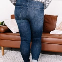 Iris & Rainbow Boutique New Arrivals L902 I'm Feeling My Best Self Judy Blue Tummy Control Jeans