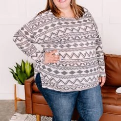 No Ship Drop Ship Out Of Print Aztec Top In Off White & Charcoal New Arrivals