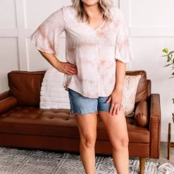 No Ship Drop Ship New Arrivals Go With The Flow Top In Blushy Taupe