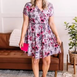No Ship Drop Ship New Arrivals Time To Bloom Dress In Magenta & Grey