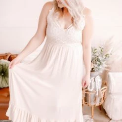 No Ship Drop Ship New Arrivals #M351 XOXO Oh A Whim Crochet Maxi Dress (Natural)