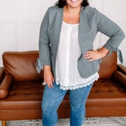 No Ship Drop Ship A Frill A Minute Sleeveless Top In True White