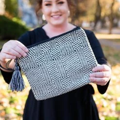 No Ship Drop Ship Rockin' Around Clutch