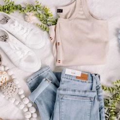 No Ship Drop Ship New Arrivals Step Into The Lightwash Judy Blue Jeggings