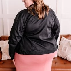 No Ship Drop Ship New Arrivals Back In Black Classic Denim Jacket