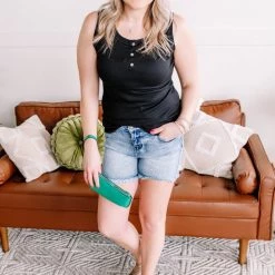 No Ship Drop Ship Don't Cut Me Off Mid Rise Judy Blue Shorts 16 No Ship Drop Ship Don't Cut Me Off Mid Rise Judy Blue Shorts