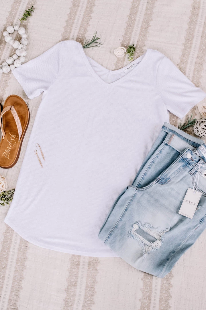 No Ship Drop Ship En Pointe V Neck Knit Top In White 18 No Ship Drop Ship En Pointe V Neck Knit Top In White