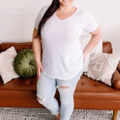 No Ship Drop Ship En Pointe V Neck Knit Top In White 28 No Ship Drop Ship En Pointe V Neck Knit Top In White