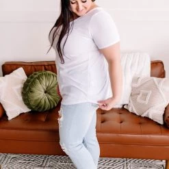 No Ship Drop Ship En Pointe V Neck Knit Top In White 30 No Ship Drop Ship En Pointe V Neck Knit Top In White