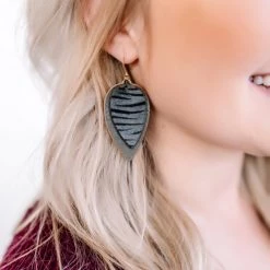 No Ship Drop Ship Get Close To Me Leather Earrings New Arrivals