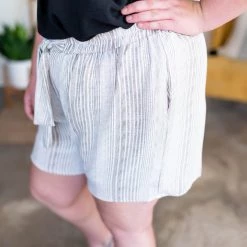 No Ship Drop Ship Consider It A Tie Cream Striped Shorts New Arrivals