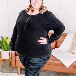 Iris & Rainbow Boutique #L958 I Turn To You (Black) New Arrivals 9 Iris & Rainbow Boutique #L958 I Turn To You (Black) New Arrivals