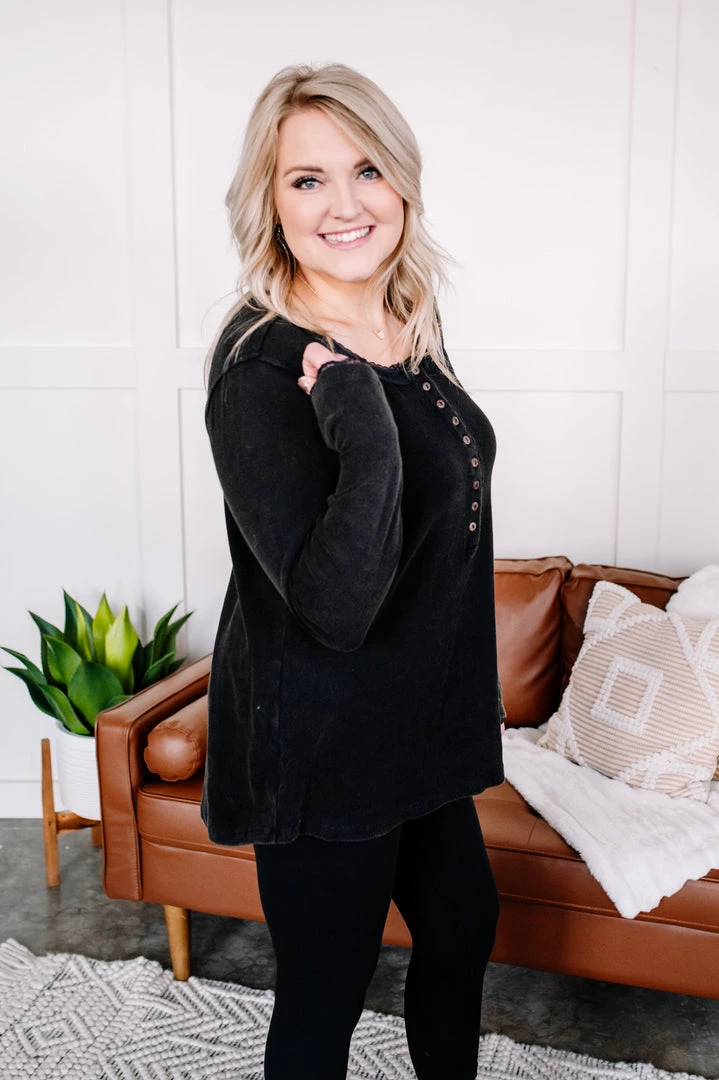 Iris & Rainbow Boutique #L958 I Turn To You (Black) New Arrivals 7 Iris & Rainbow Boutique #L958 I Turn To You (Black) New Arrivals