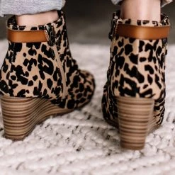 No Ship Drop Ship New Arrivals Berrey Sahara WildCat Grasslands Blow Fish Bootie 14 No Ship Drop Ship New Arrivals Berrey Sahara WildCat Grasslands Blow Fish Bootie