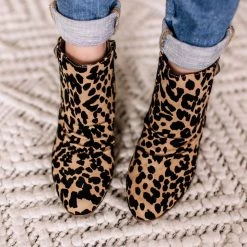 No Ship Drop Ship New Arrivals Berrey Sahara WildCat Grasslands Blow Fish Bootie 13 No Ship Drop Ship New Arrivals Berrey Sahara WildCat Grasslands Blow Fish Bootie