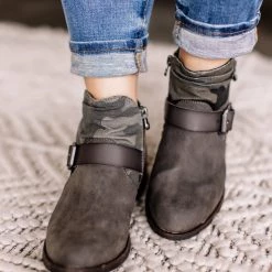 No Ship Drop Ship Blowfish Viten Boot Gray Saddle Rock/Camouflage New Arrivals