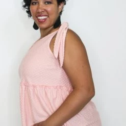 Iris & Rainbow Boutique #K417 Drop It Like Is Hot Tank Top