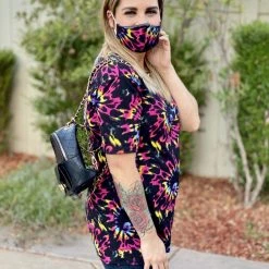 Boutique Simplified Burst Of Color Short Sleeve Top