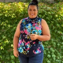 Boutique Simplified Everyday Essentials Tank In Floral New Arrivals