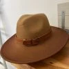 Iris & Rainbow Boutique #L590 That Perfect Touch Hat (Brown) New Arrivals