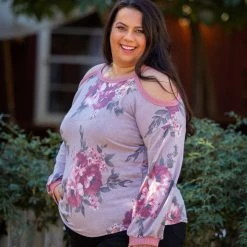 Boutique Simplified Totally Smitten Cold Shoulder New Arrivals