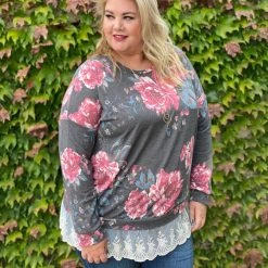 Boutique Simplified Ruffled In Floral Long Sleeve Pullover