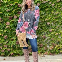 Boutique Simplified Ruffled In Floral Long Sleeve Pullover