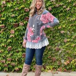 Boutique Simplified Ruffled In Floral Long Sleeve Pullover