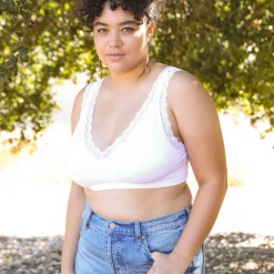 Iris & Rainbow Boutique #H294 Lets Get Lacey Bralette (White) New Arrivals