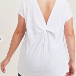 Iris & Rainbow Boutique #J314 The Butterfly Effect Top (White) New Arrivals