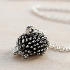 Iris & Rainbow Boutique #J969 Hedgehog Necklace