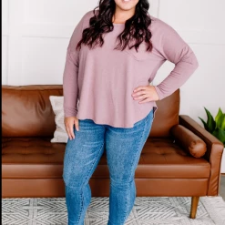 Iris & Rainbow Boutique New Arrivals #K524 Eyes On Me Tummy Control Judy Blue Jeans 40 Iris & Rainbow Boutique New Arrivals #K524 Eyes On Me Tummy Control Judy Blue Jeans