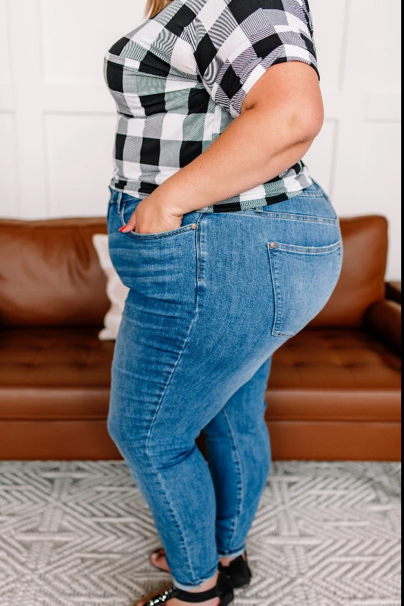 Iris & Rainbow Boutique New Arrivals #K524 Eyes On Me Tummy Control Judy Blue Jeans 14 Iris & Rainbow Boutique New Arrivals #K524 Eyes On Me Tummy Control Judy Blue Jeans