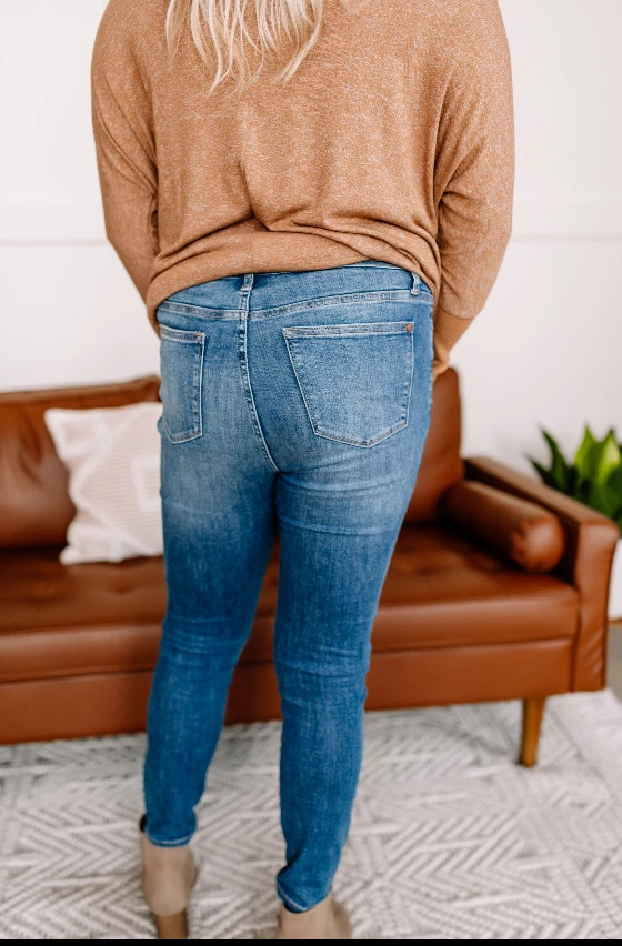 Iris & Rainbow Boutique New Arrivals #K524 Eyes On Me Tummy Control Judy Blue Jeans 18 Iris & Rainbow Boutique New Arrivals #K524 Eyes On Me Tummy Control Judy Blue Jeans