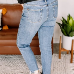 Iris & Rainbow Boutique New Arrivals #K770 Take A Knee Judy Blue Girlfriend Jeans