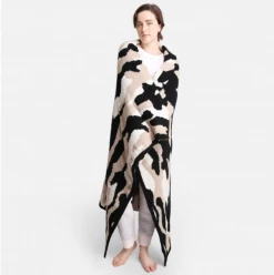 Iris & Rainbow Boutique New Arrivals #K786 Luxury In Disguise Blanket