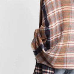 Iris & Rainbow Boutique New Arrivals #K791 Cold Shoulder No More Ruana (NAVY)