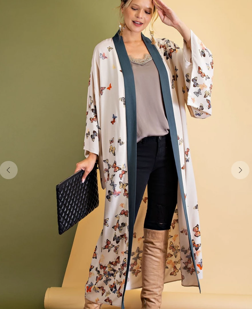 Iris & Rainbow Boutique #L564 Aesthetic Dream Butterfly Kimono 3 Iris & Rainbow Boutique #L564 Aesthetic Dream Butterfly Kimono