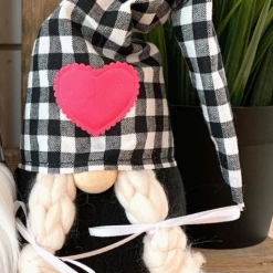 Iris & Rainbow Boutique New Arrivals #L940 6" Mini Valentine Hot Pink Gnome (Girl)