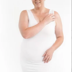 Iris & Rainbow Boutique #M636 Feeling Good Long Tank (Plus)