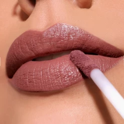 Iris & Rainbow Boutique New Arrivals #M925(NRS) Lip Divine Liquid Lipstick