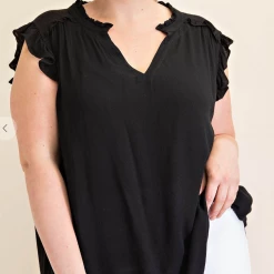 Iris & Rainbow Boutique New Arrivals #N202 Into You Top