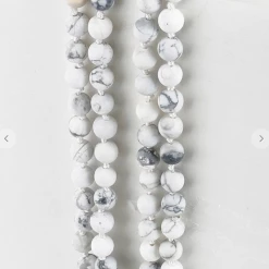 Iris & Rainbow Boutique #C913 Stoney Heart Necklace