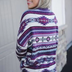 Boutique Simplified The Beth Long Sleeve Pullover