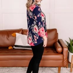 No Ship Drop Ship Becomes The Rose Navy Floral Gabby Top New Arrivals