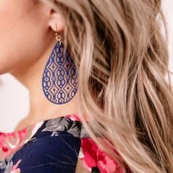 No Ship Drop Ship Becomes The Rose Navy Floral Gabby Top New Arrivals