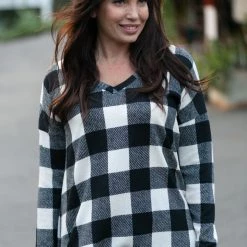 Boutique Simplified Mad About Plaid Pullover - Ivory New Arrivals